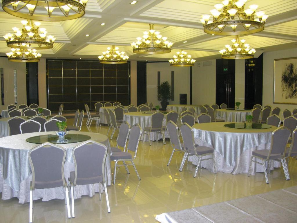 Beijing Rainbow Hotel エクステリア 写真